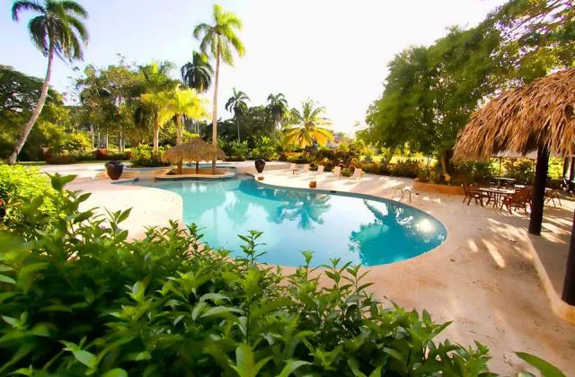 Balaji Palace Playa Grande garden tropical